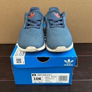 Adidas Swift Run - Size 10K